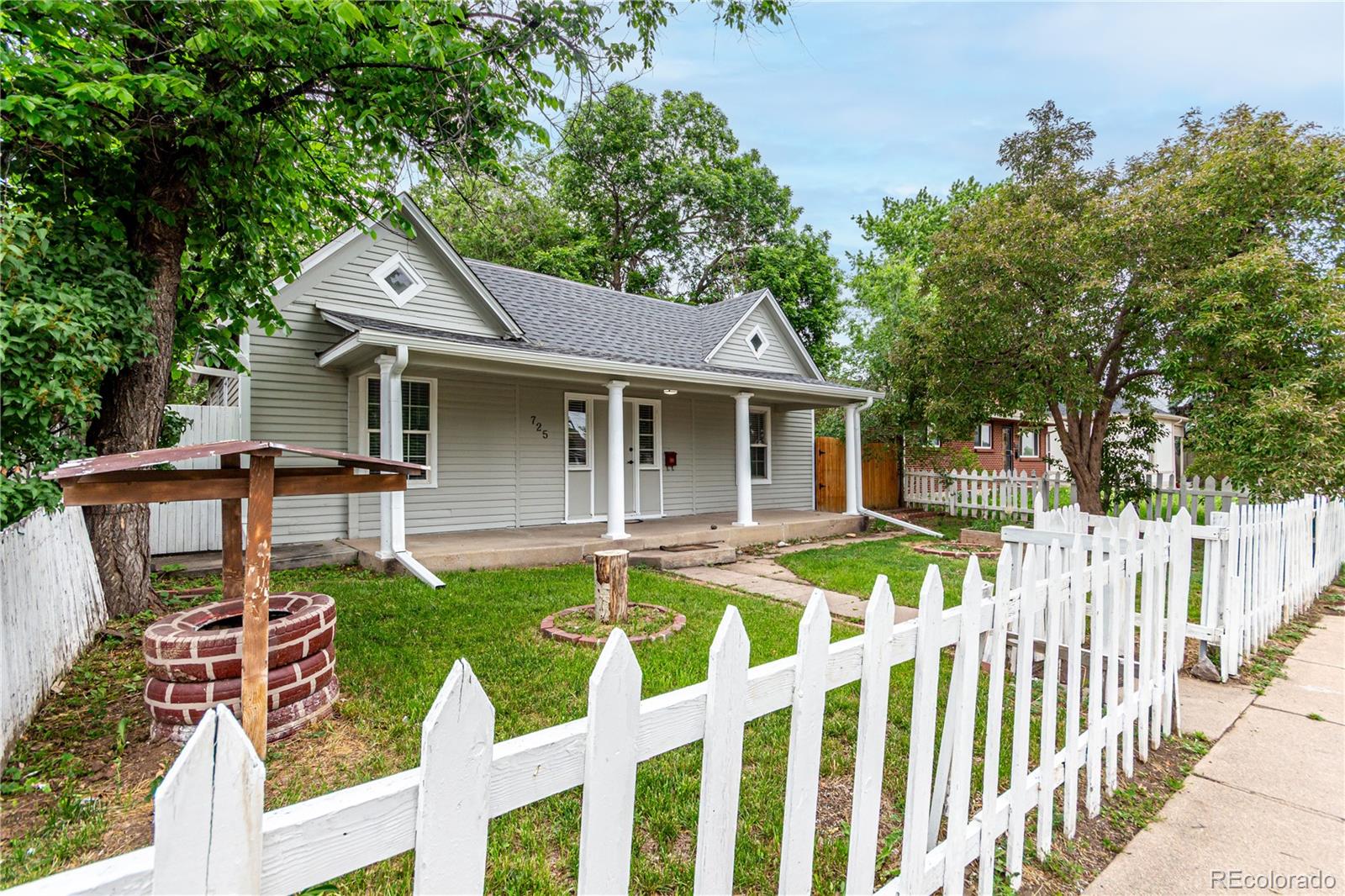 725 Knox Court