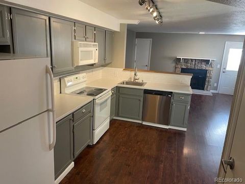 Photo of 980 S Dawson Way #11, Aurora, CO 80012 (MLS # 4472422)