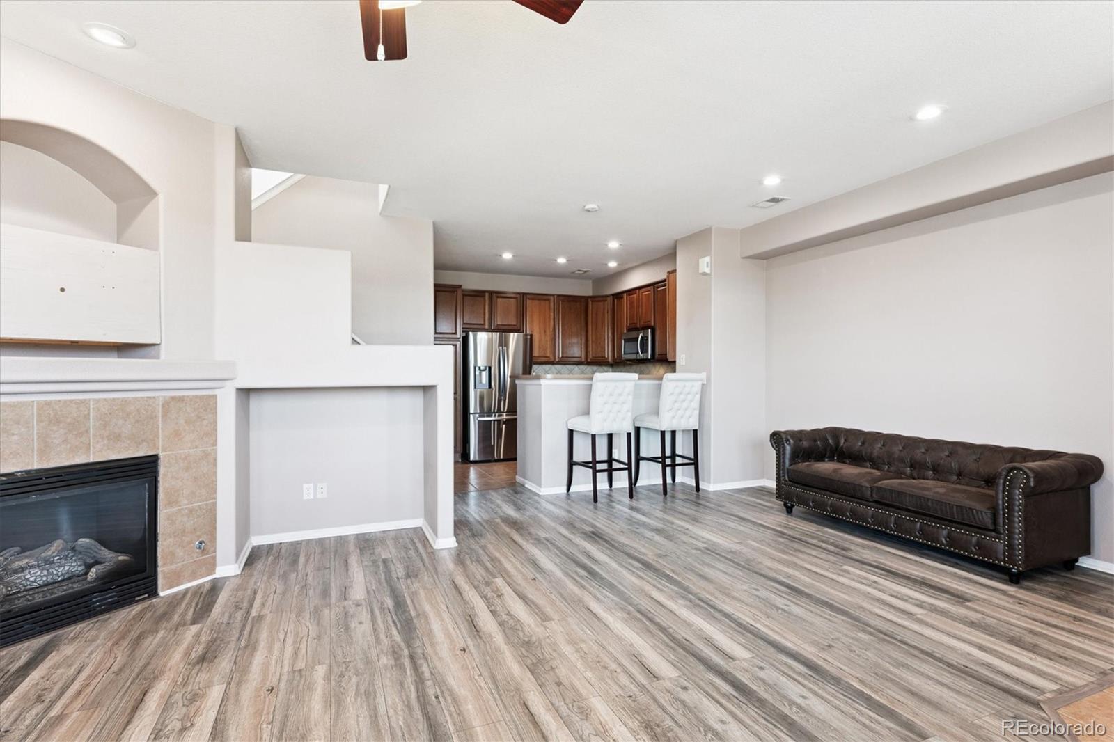 1401 Turnberry Drive, Castle Rock, CO, 80104 3 1401 Turnberry Drive
