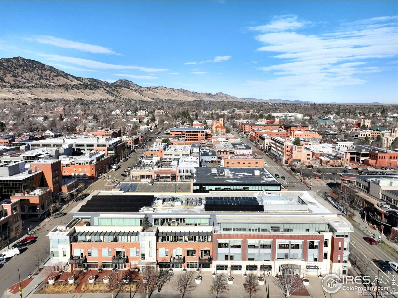 1155 Canyon Boulevard 202