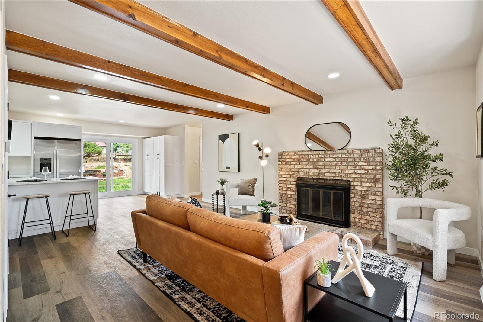5599 W Maplewood Place
