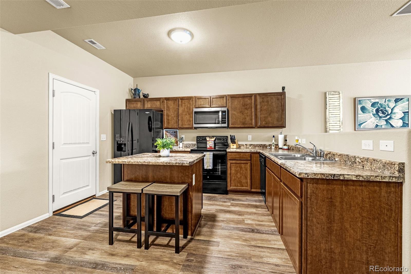 2147 St Claire Park