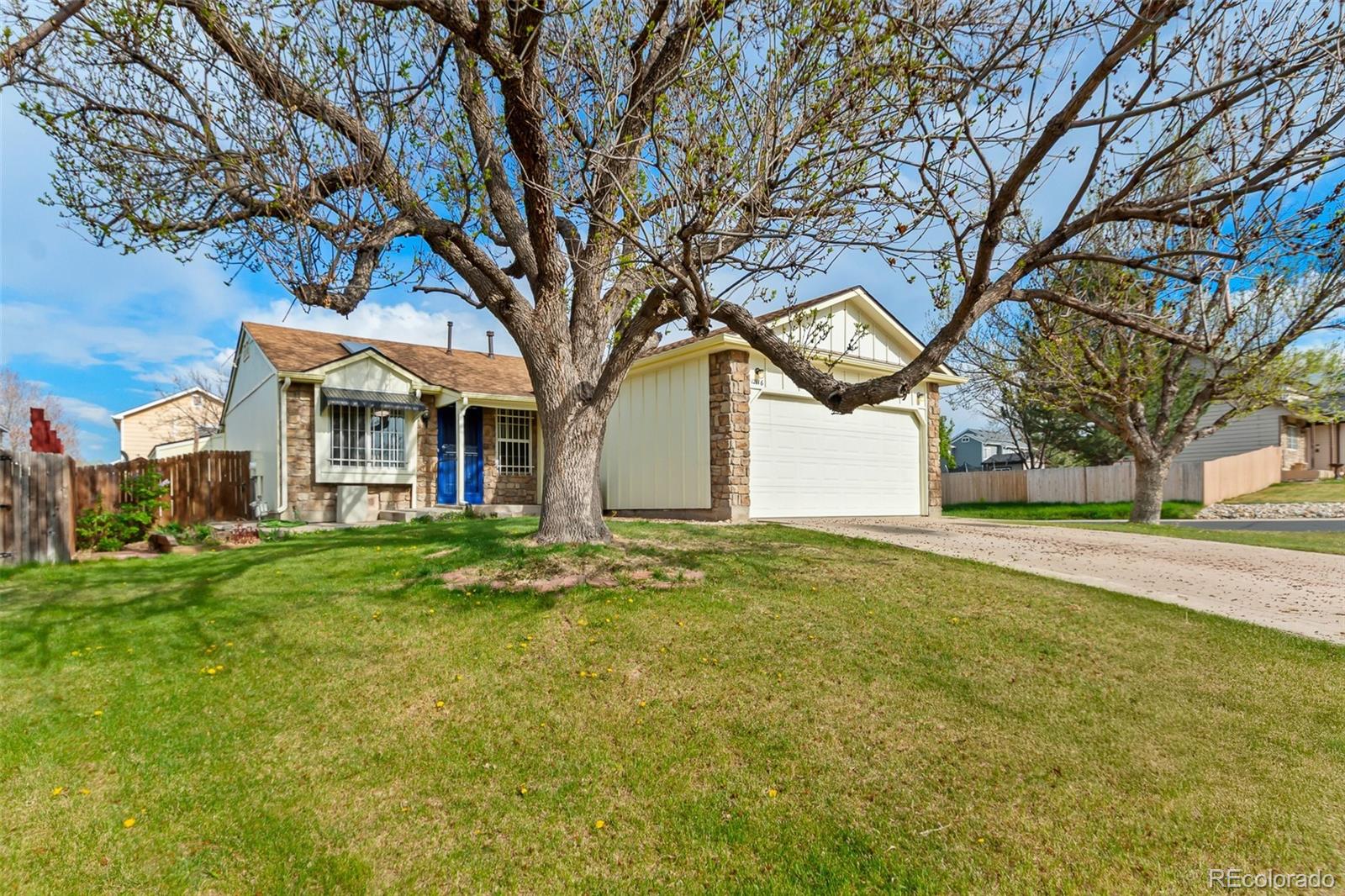 12116 N Fairfax Street