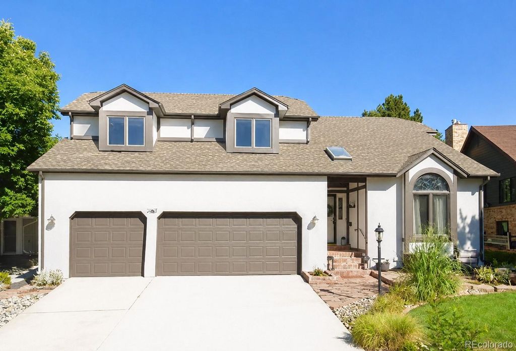 Photo of 1467 Dunsford Way, Broomfield, CO 80020 (MLS # 8411153)
