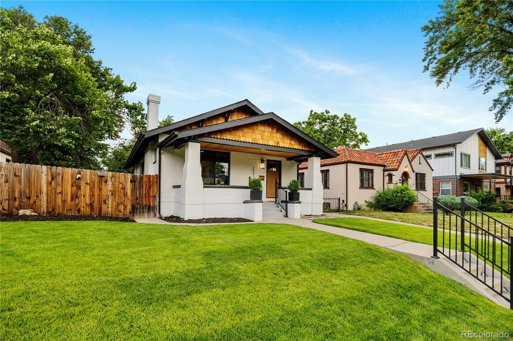 Photo of 2541 Elm Street, Denver, CO 80207 (MLS # 8274664)