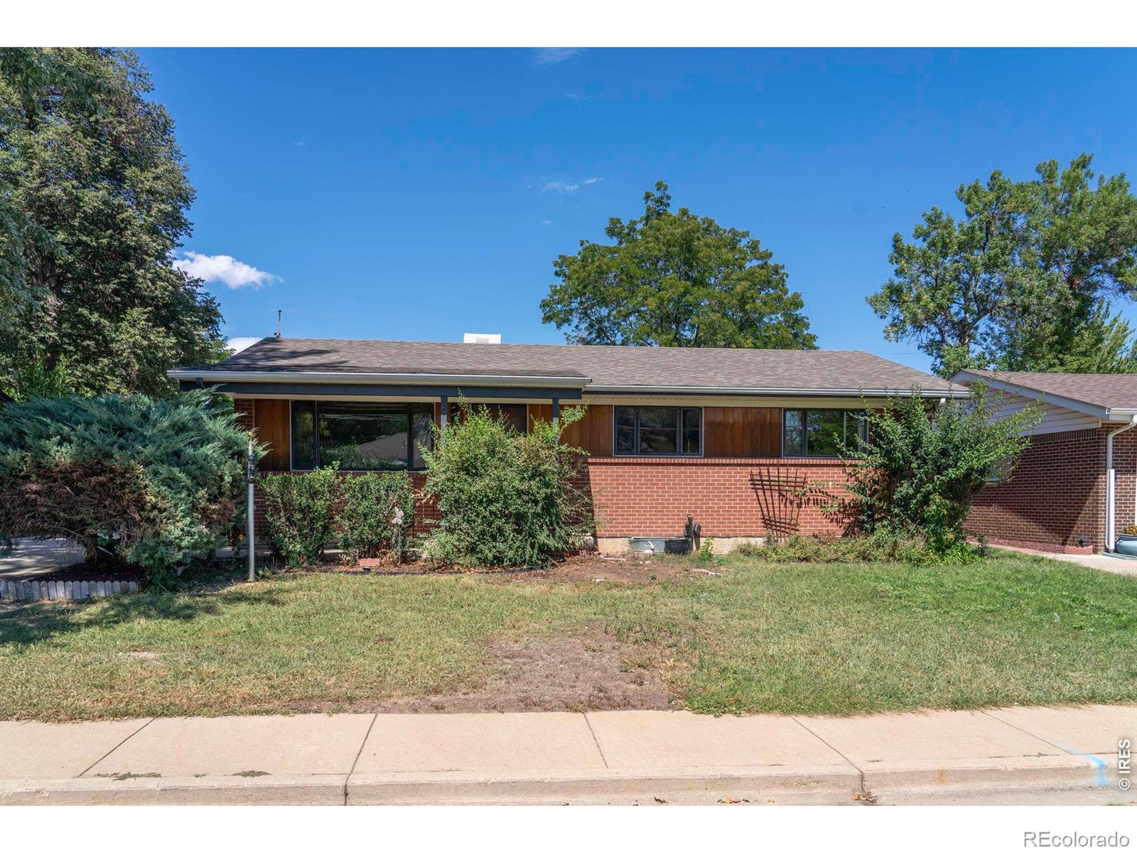 607 Lois Drive