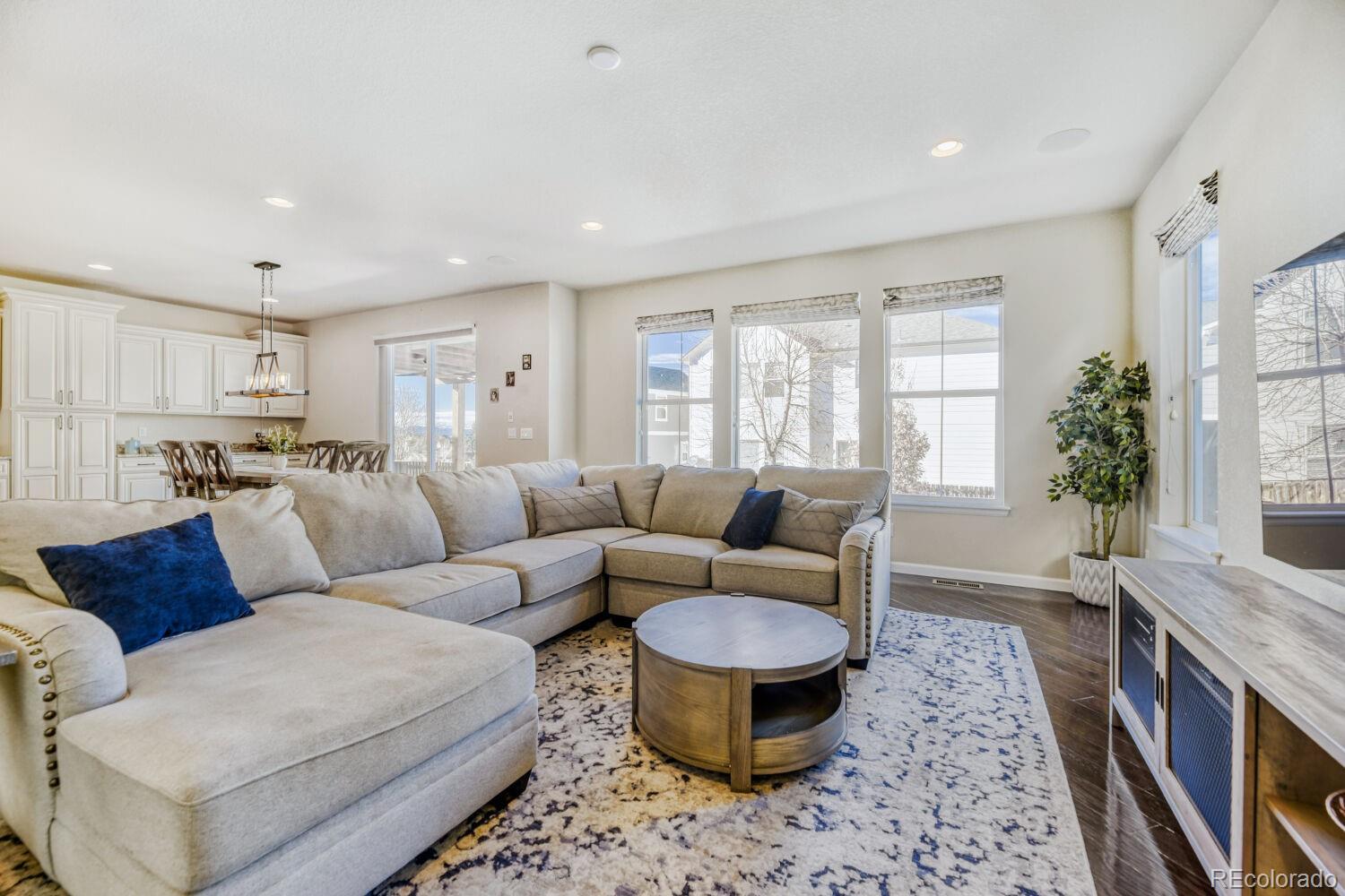 14929 Elsinore Avenue