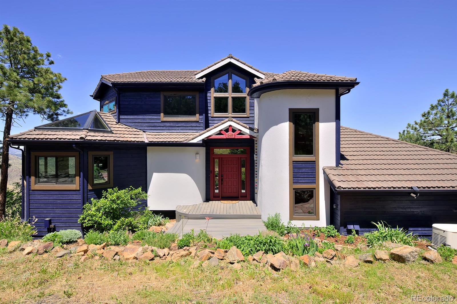 848 Golden Point Drive