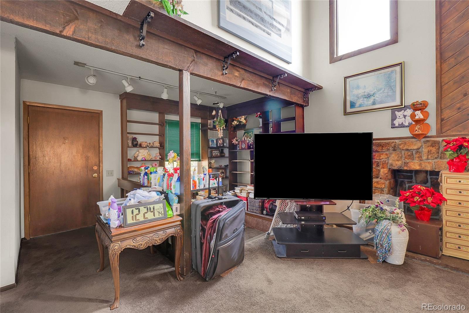 2864 S Vaughn Way