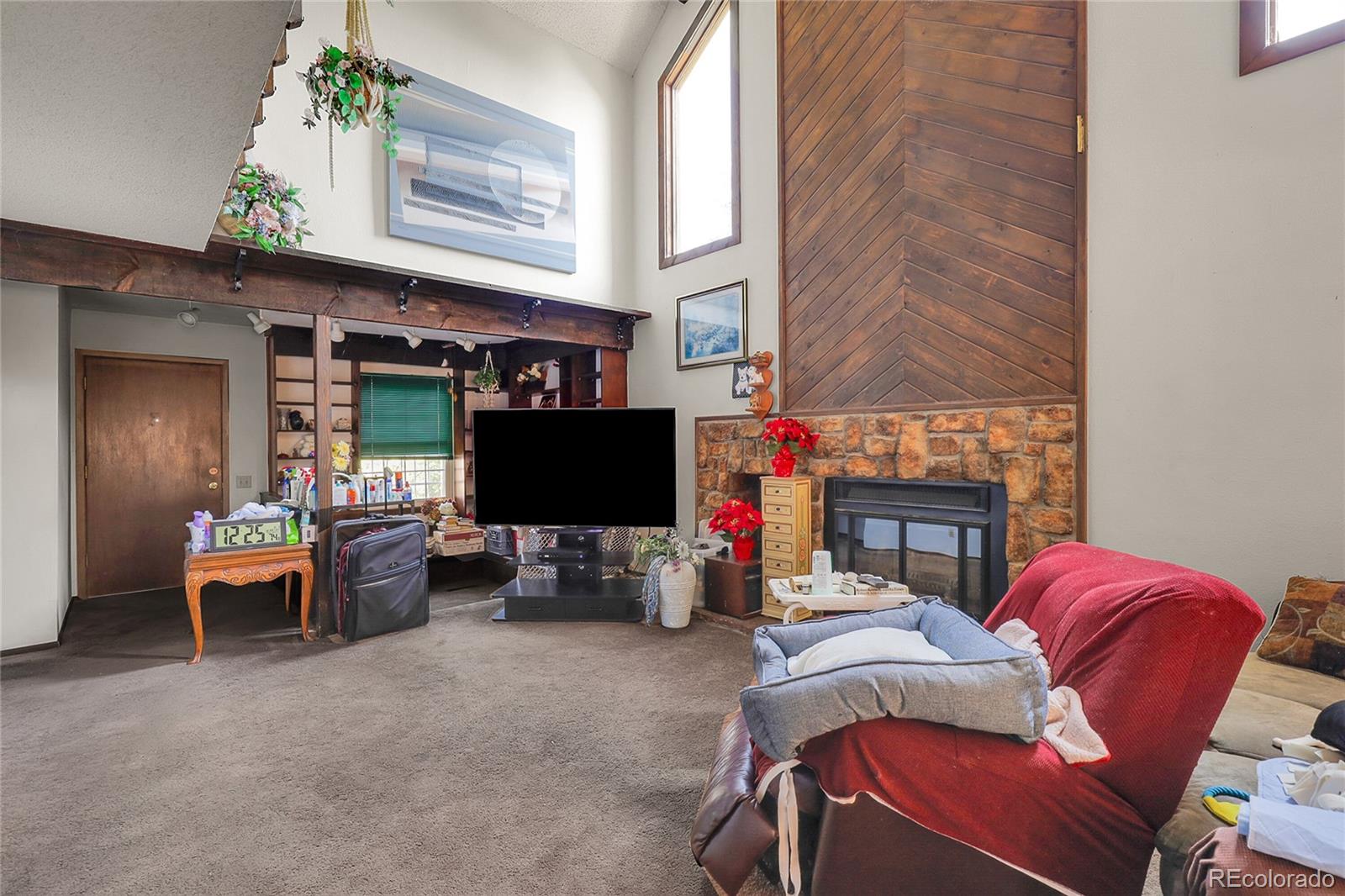 2864 S Vaughn Way