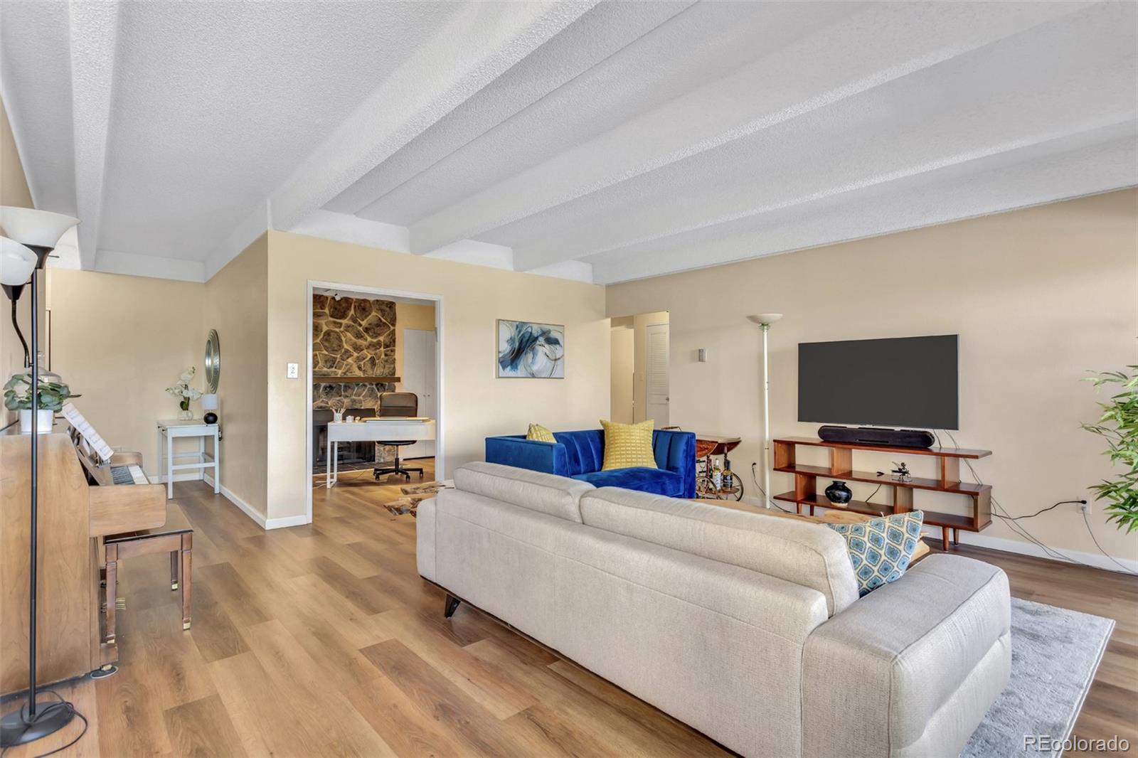 7877 E Mississippi Avenue 301