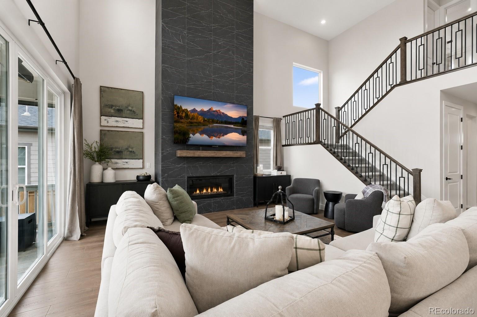 16675 W 93rd Place