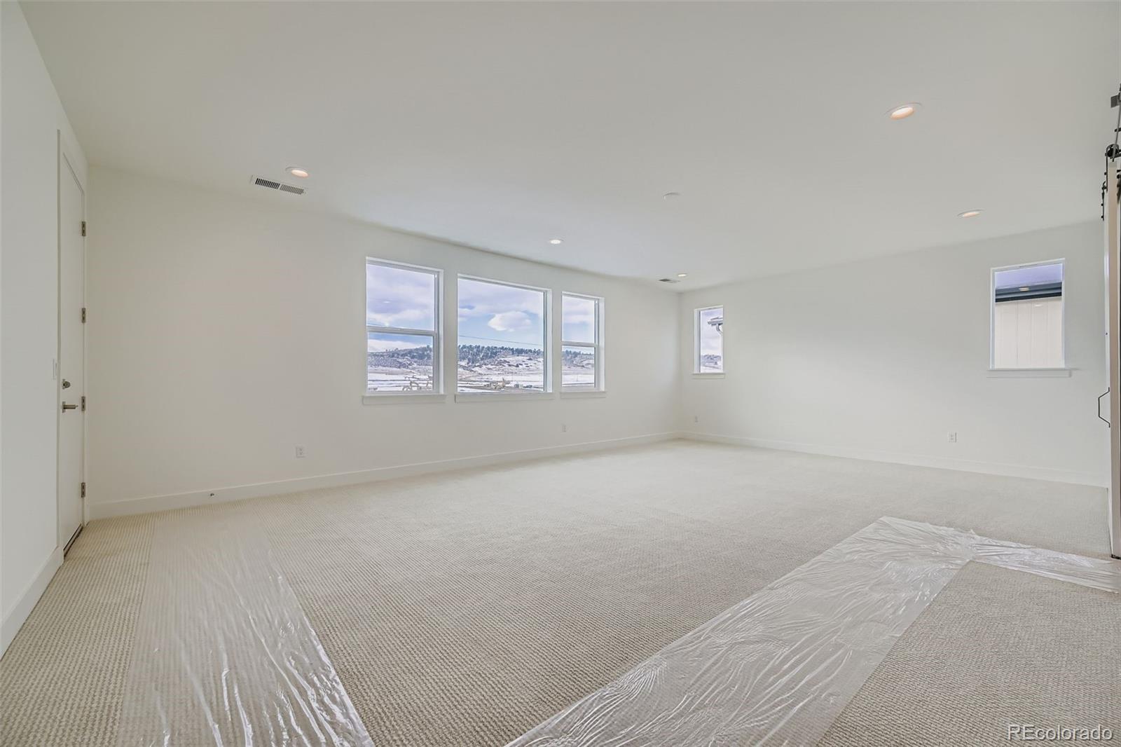 3157 Westcliff Drive