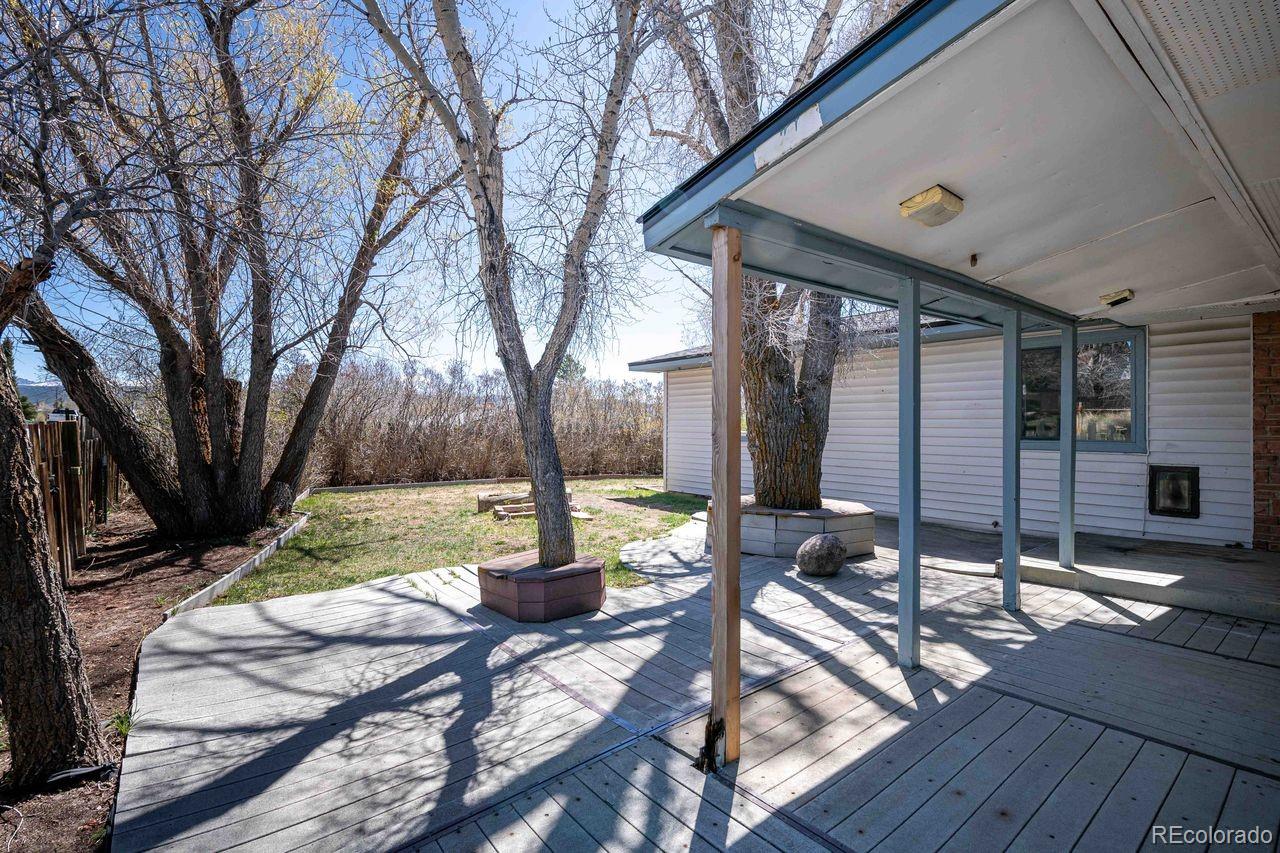 2 W Diamond Avenue