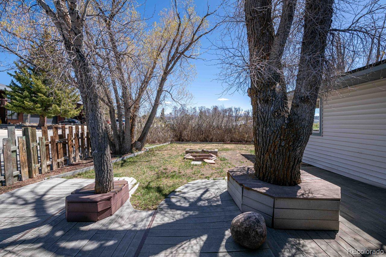 2 W Diamond Avenue