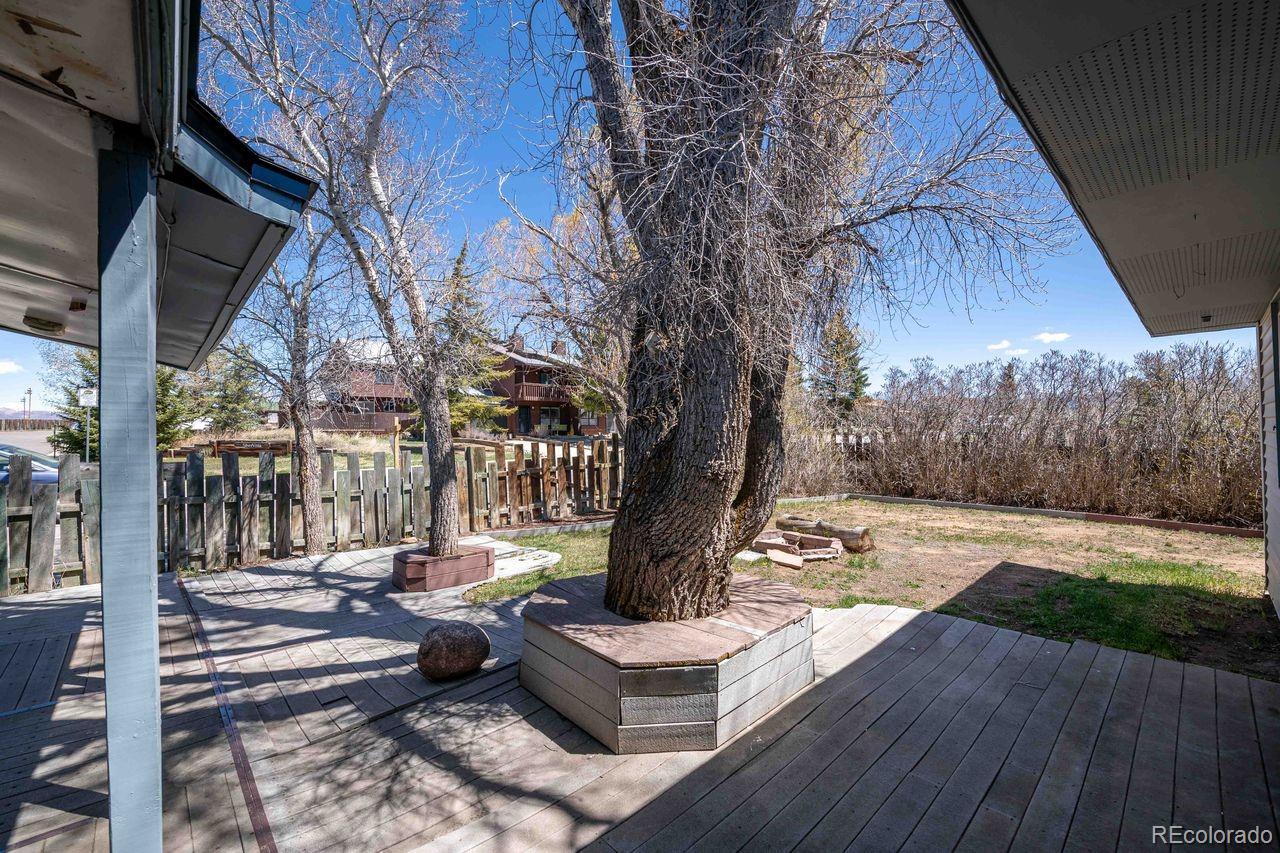 2 W Diamond Avenue