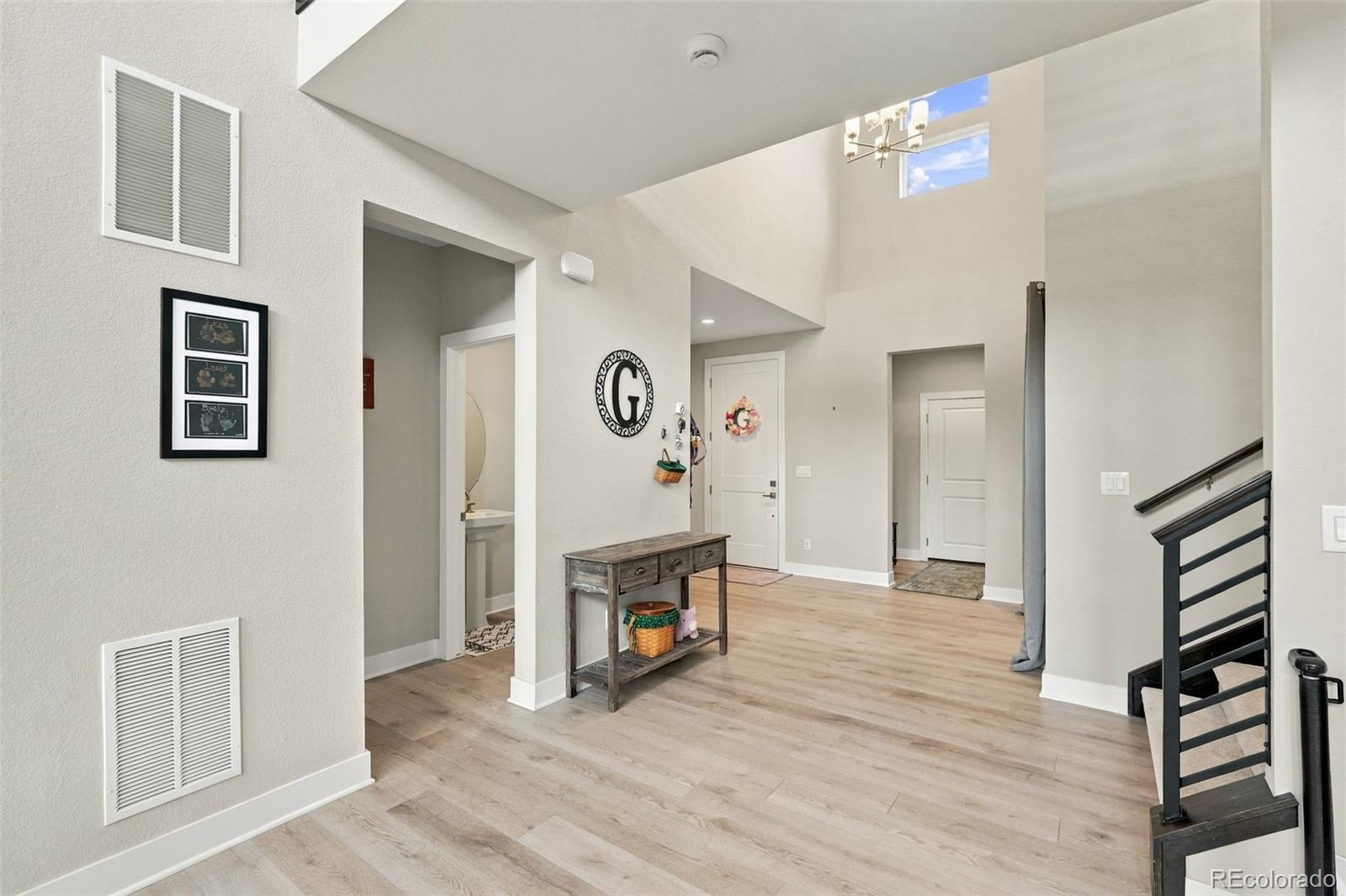 5895 Los Olivas Point