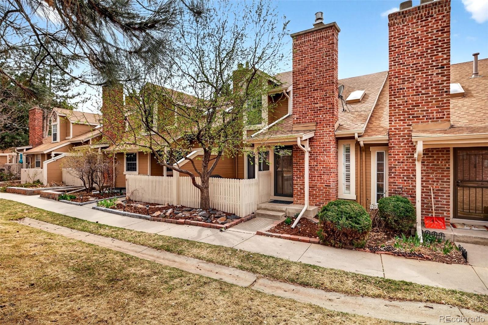 4316 S Blackhawk Way