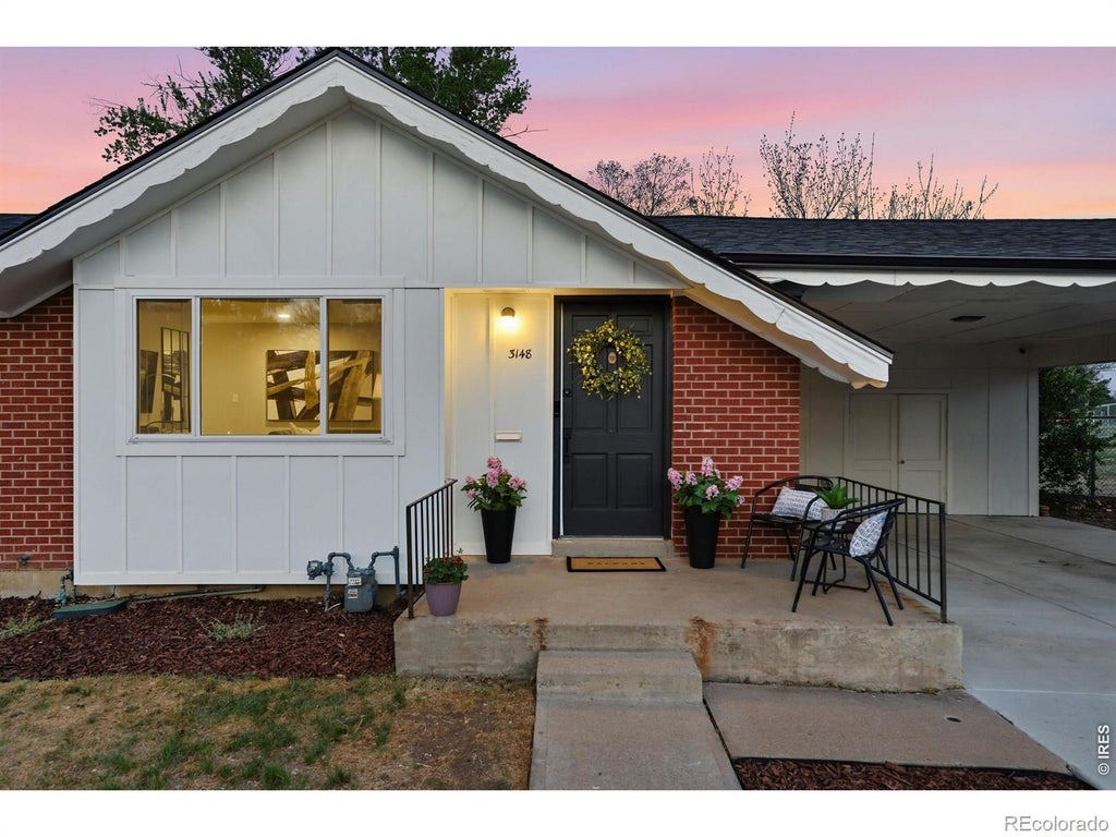 Photo of 3148 E Maplewood Avenue, Centennial, CO 80121 (MLS # IR1066292)