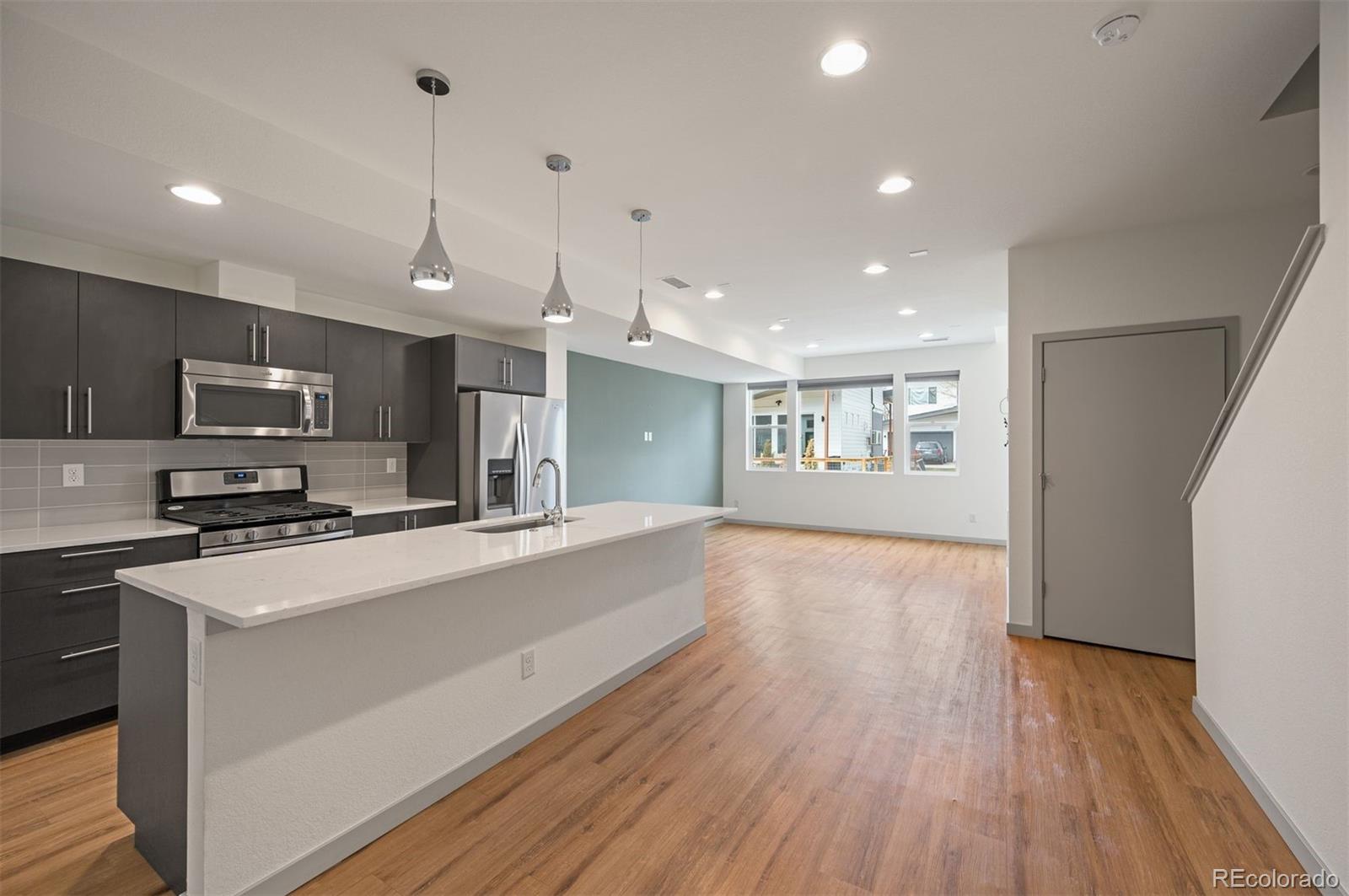 5810 W 39th Place