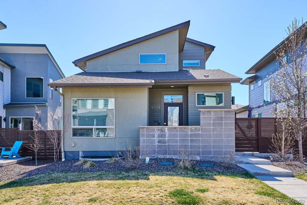 Photo of 9714 Bennett Peak Street, Littleton, CO 80125 (MLS # 9807901)