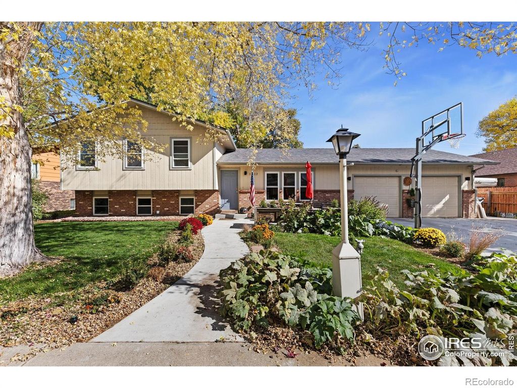Photo of 1512 Flemming Drive, Longmont, CO 80501 (MLS # IR1045934)