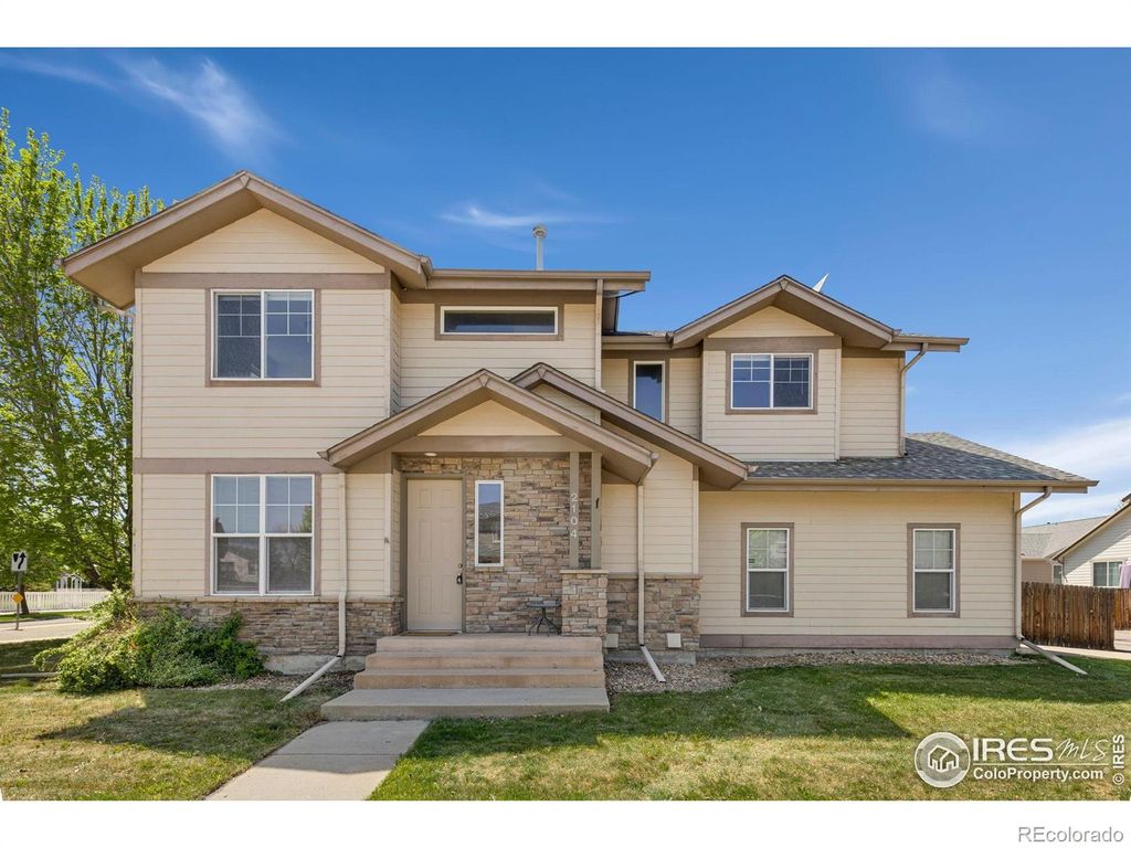 Photo of 2104 18th Avenue, Longmont, CO 80501 (MLS # IR1047438)