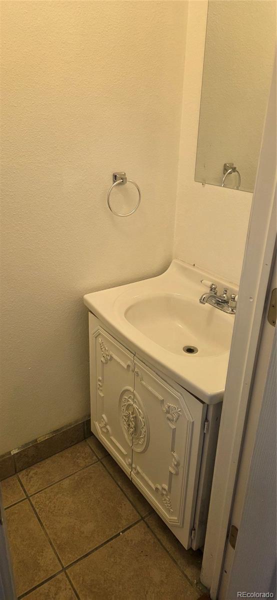 3807 S Fraser Street