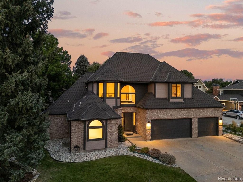 Photo of 1118 Oakhurst Drive, Broomfield, CO 80020 (MLS # 2333199)