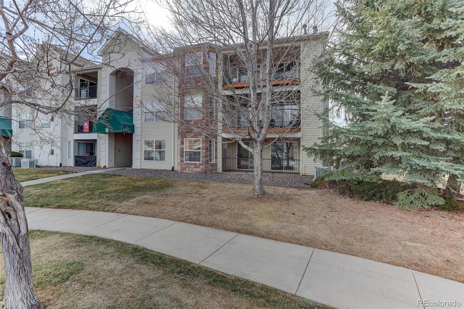 5667 S Urban Street 102