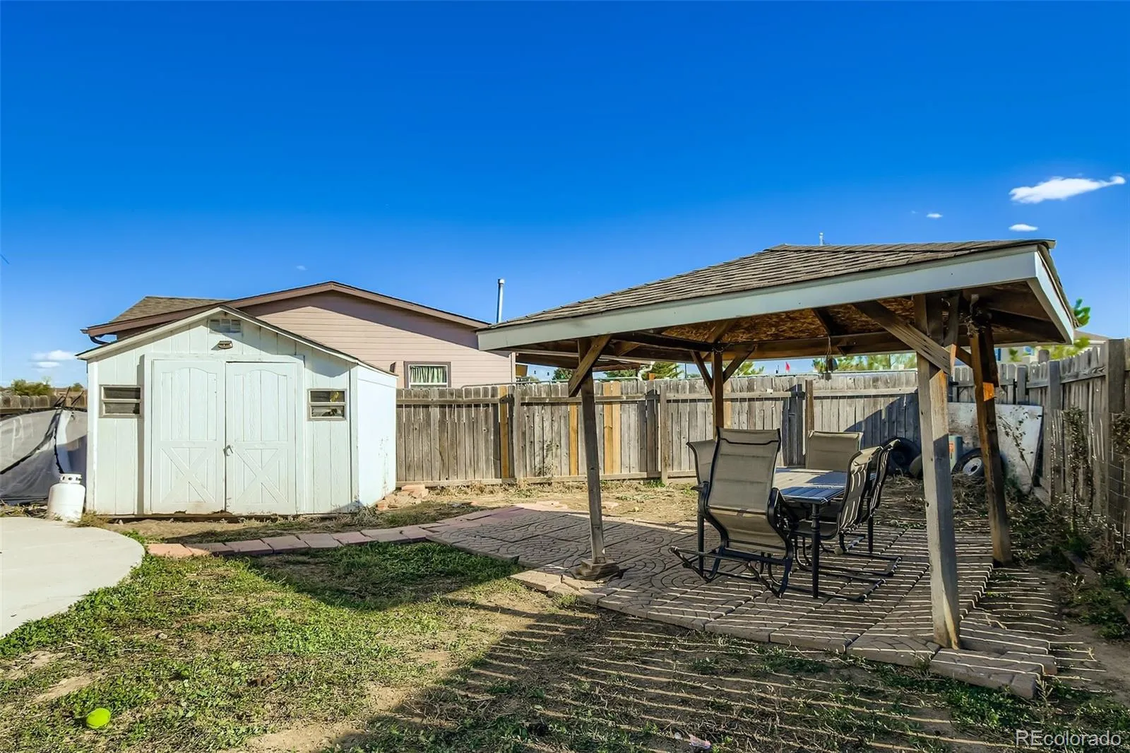 Keenesburg, Colorado 80643, United States, 4 Bedrooms Bedrooms, ,3 BathroomsBathrooms,Residential,Active,235973