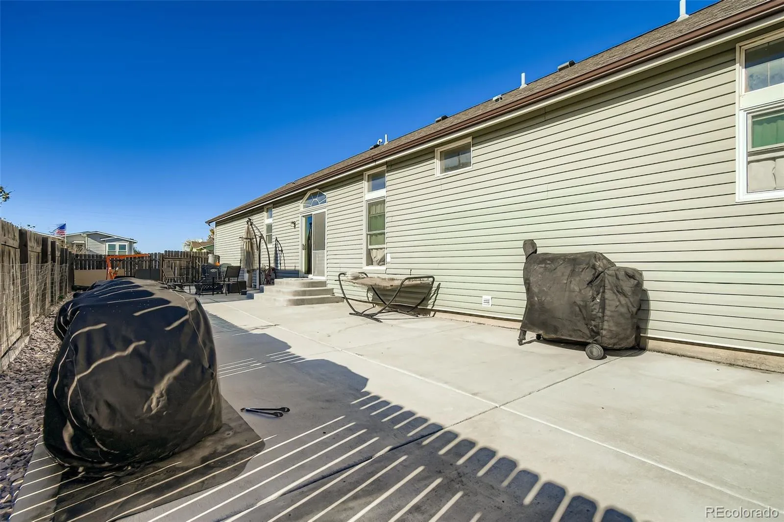 Keenesburg, Colorado 80643, United States, 4 Bedrooms Bedrooms, ,3 BathroomsBathrooms,Residential,Active,235973