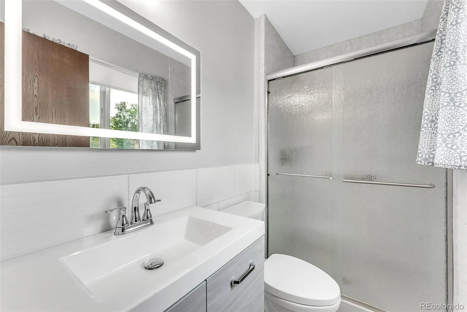 Colorado Springs, Colorado 80917, United States, 5 Bedrooms Bedrooms, ,3 BathroomsBathrooms,Residential,Active,193895