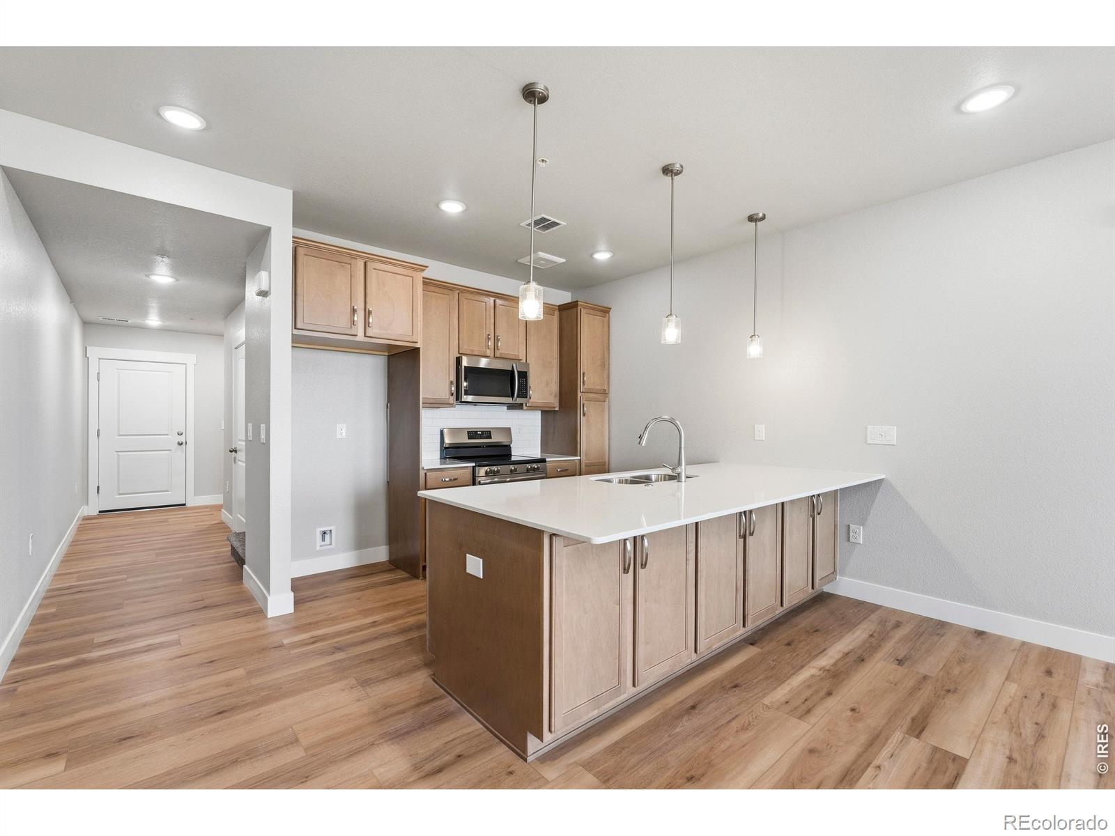 968 Birdwhistle Lane 8
