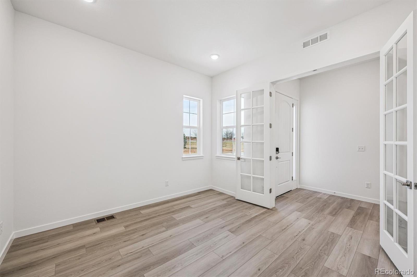 3789 Emerald Shore Circle