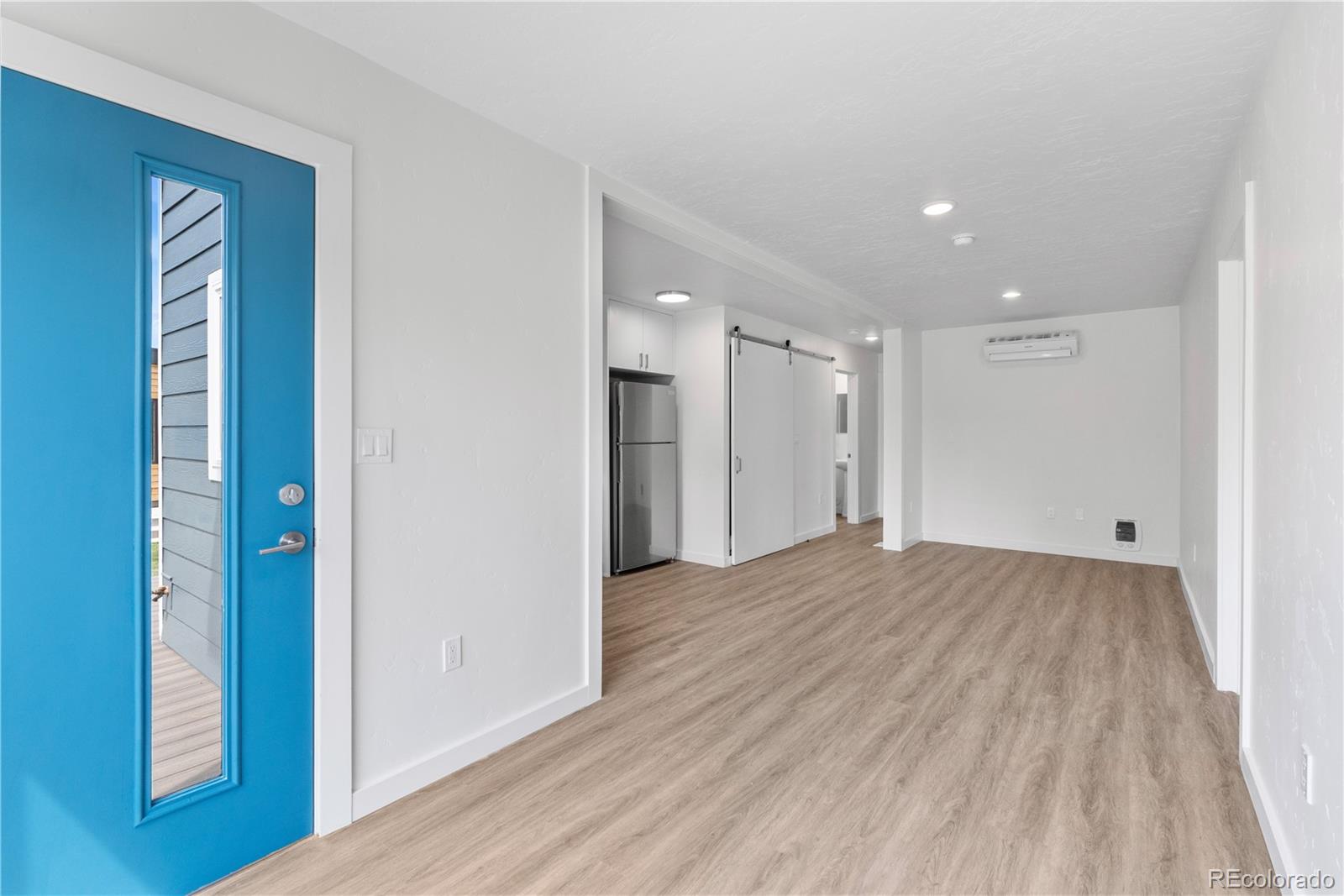 1953 Blackhawk Street