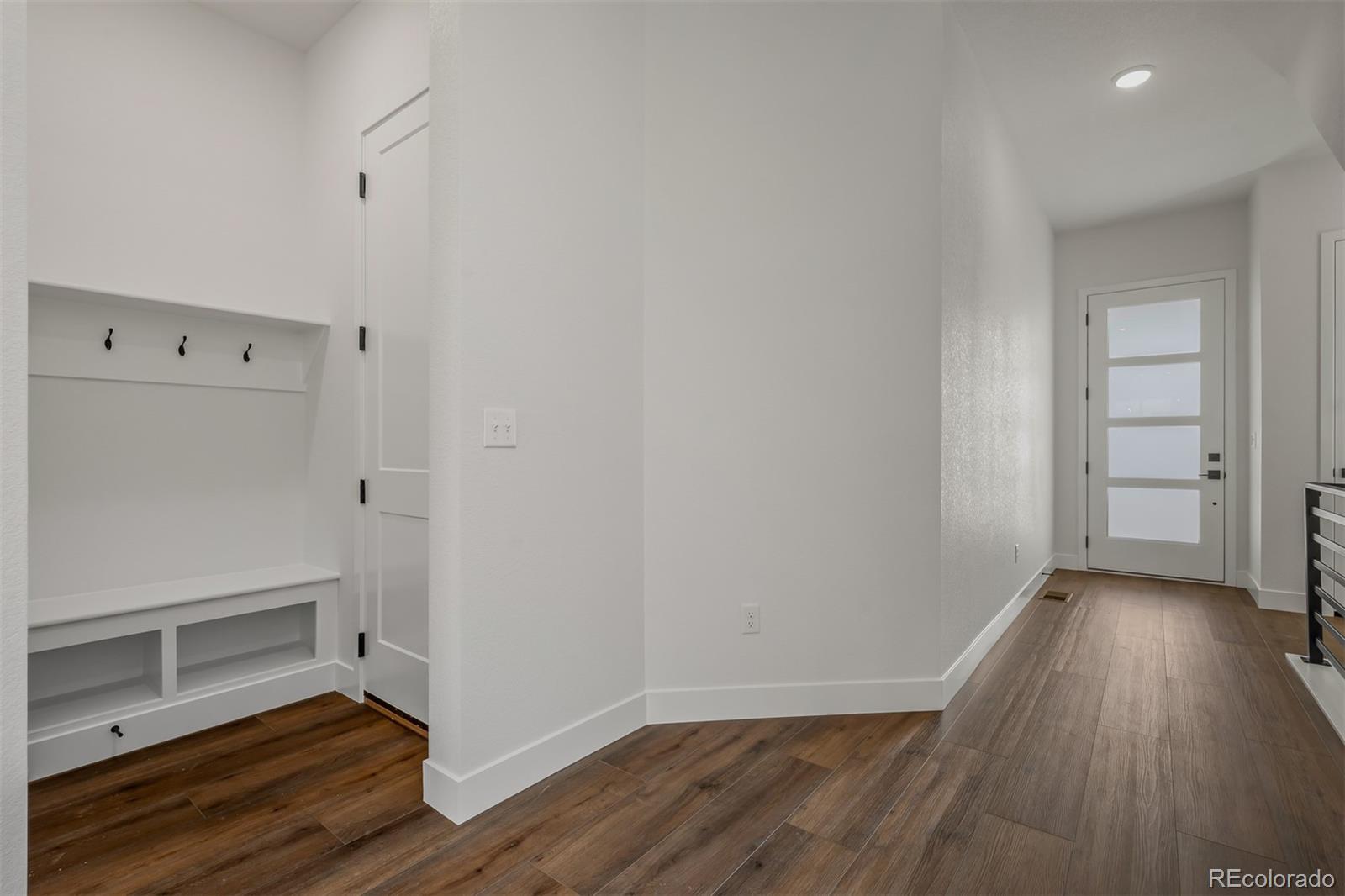 8920 Frolic View