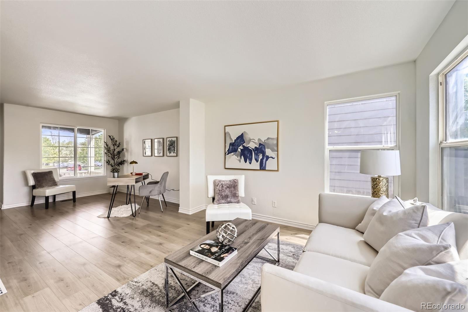 1138 W 84th Place