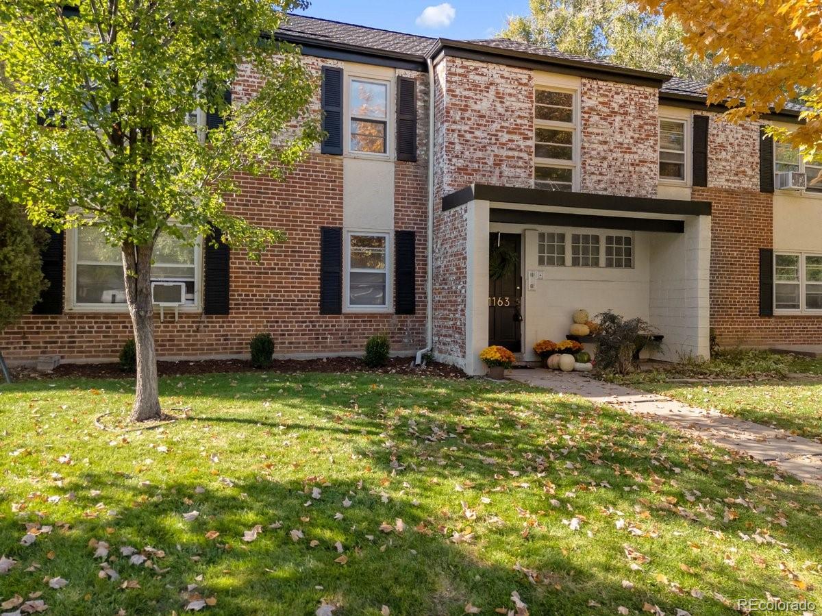 1163 Krameria Street 1