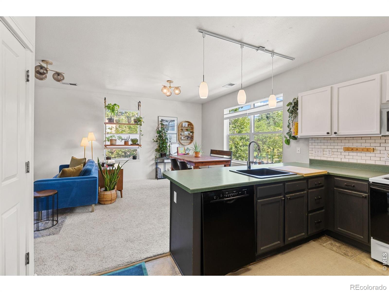 2630 Iris Avenue A21