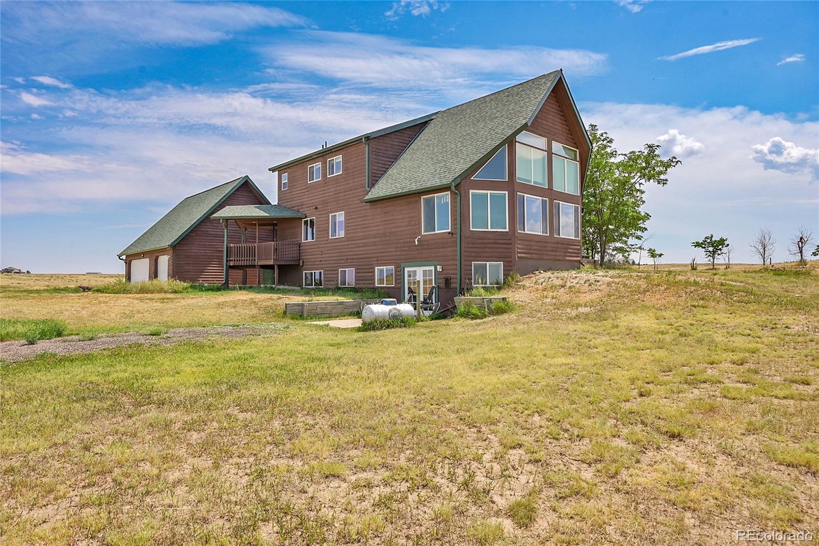 5225 Tom Bay Place