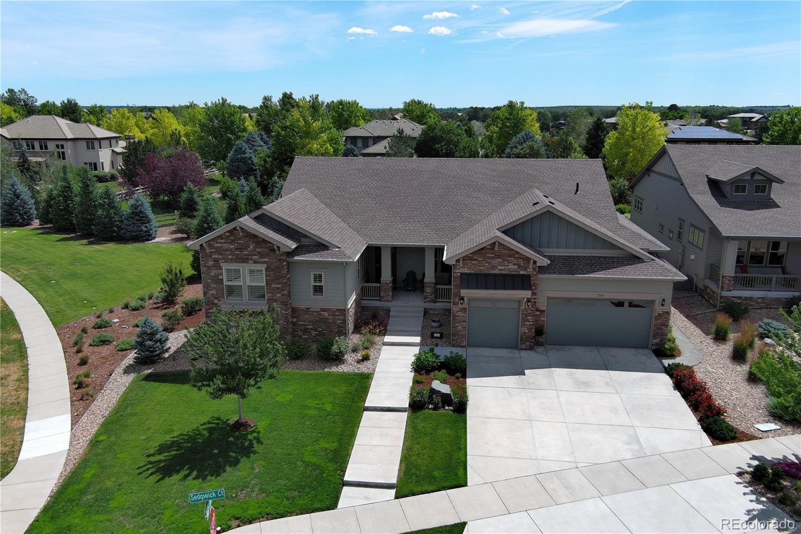 2204 Sedgwick Court