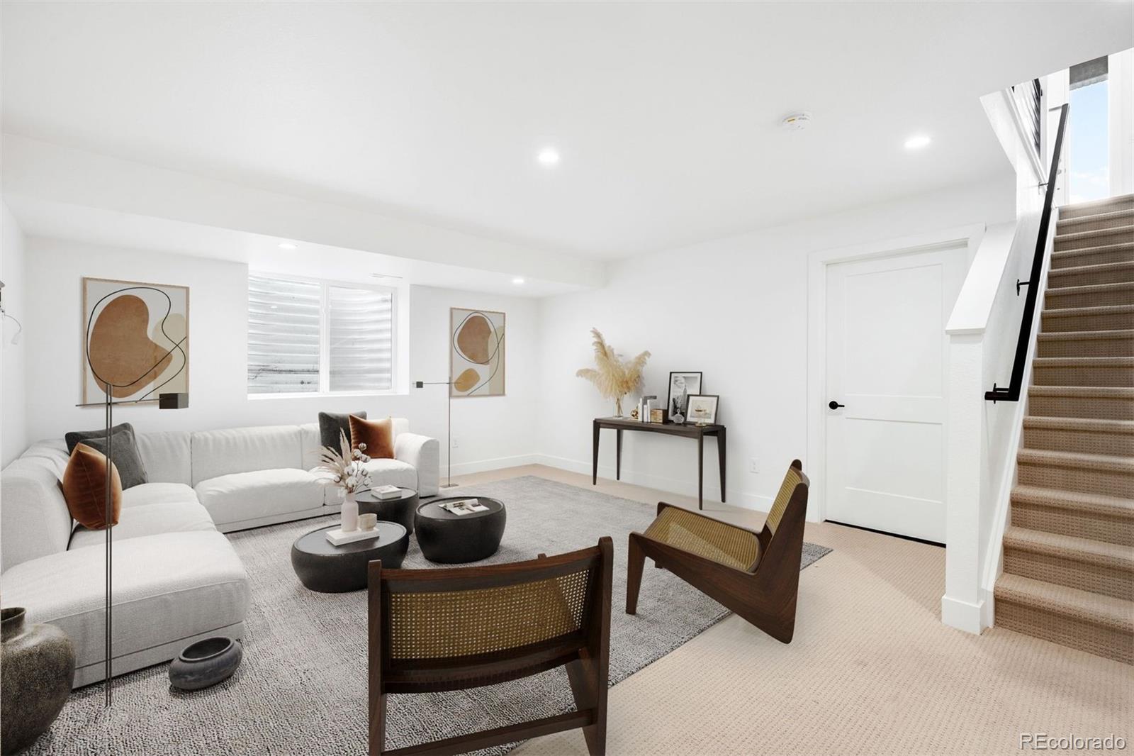 4227 Mariposa Street