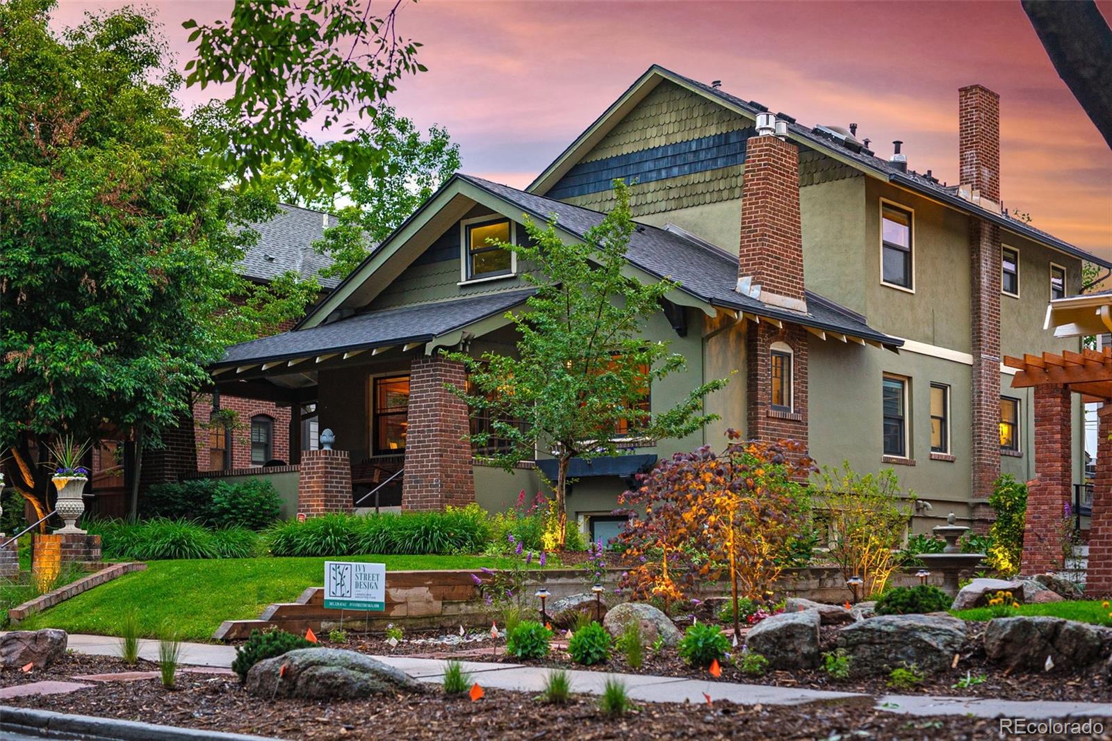 1121 S Williams Street