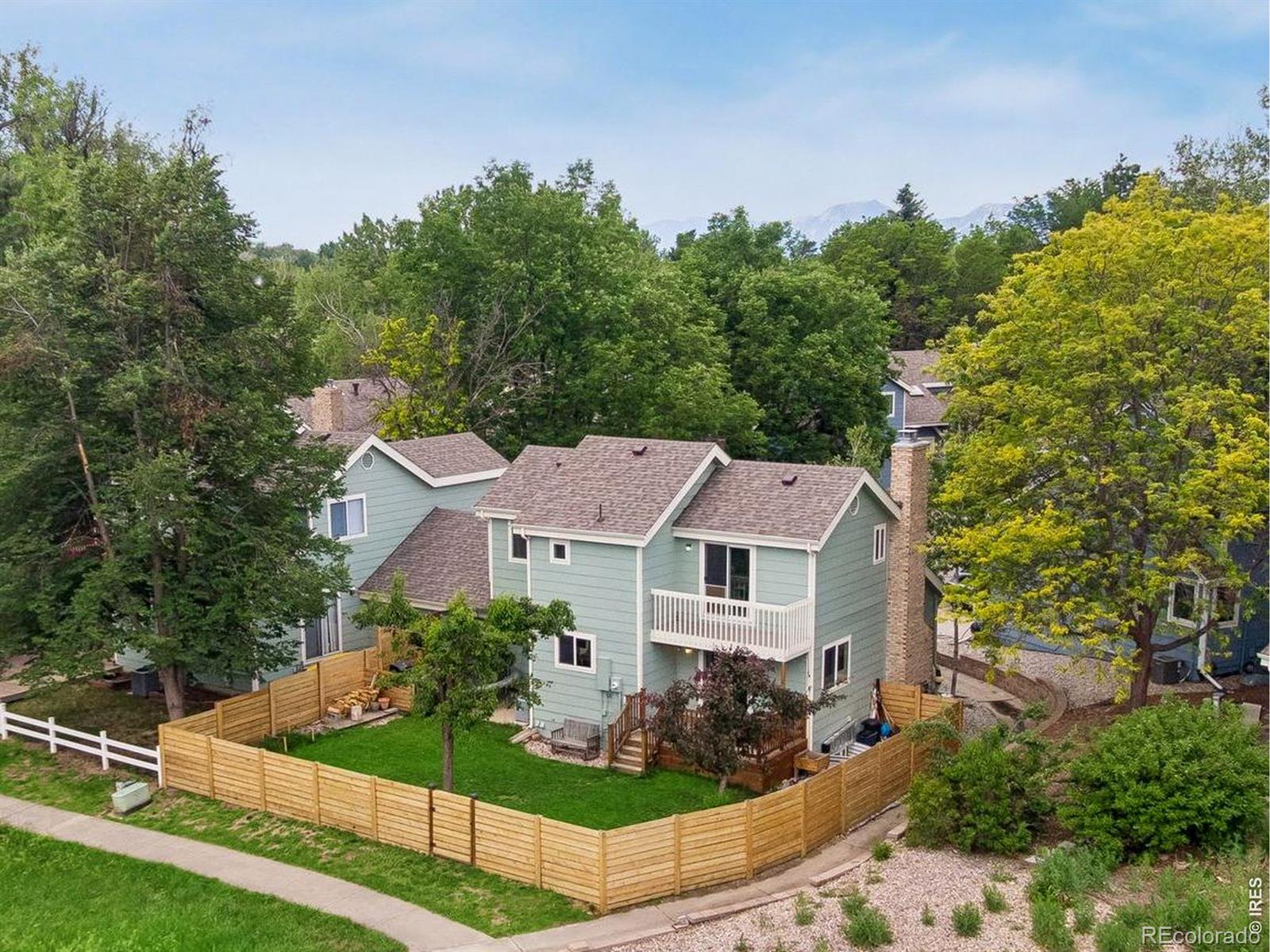 8099 Meadowdale Square