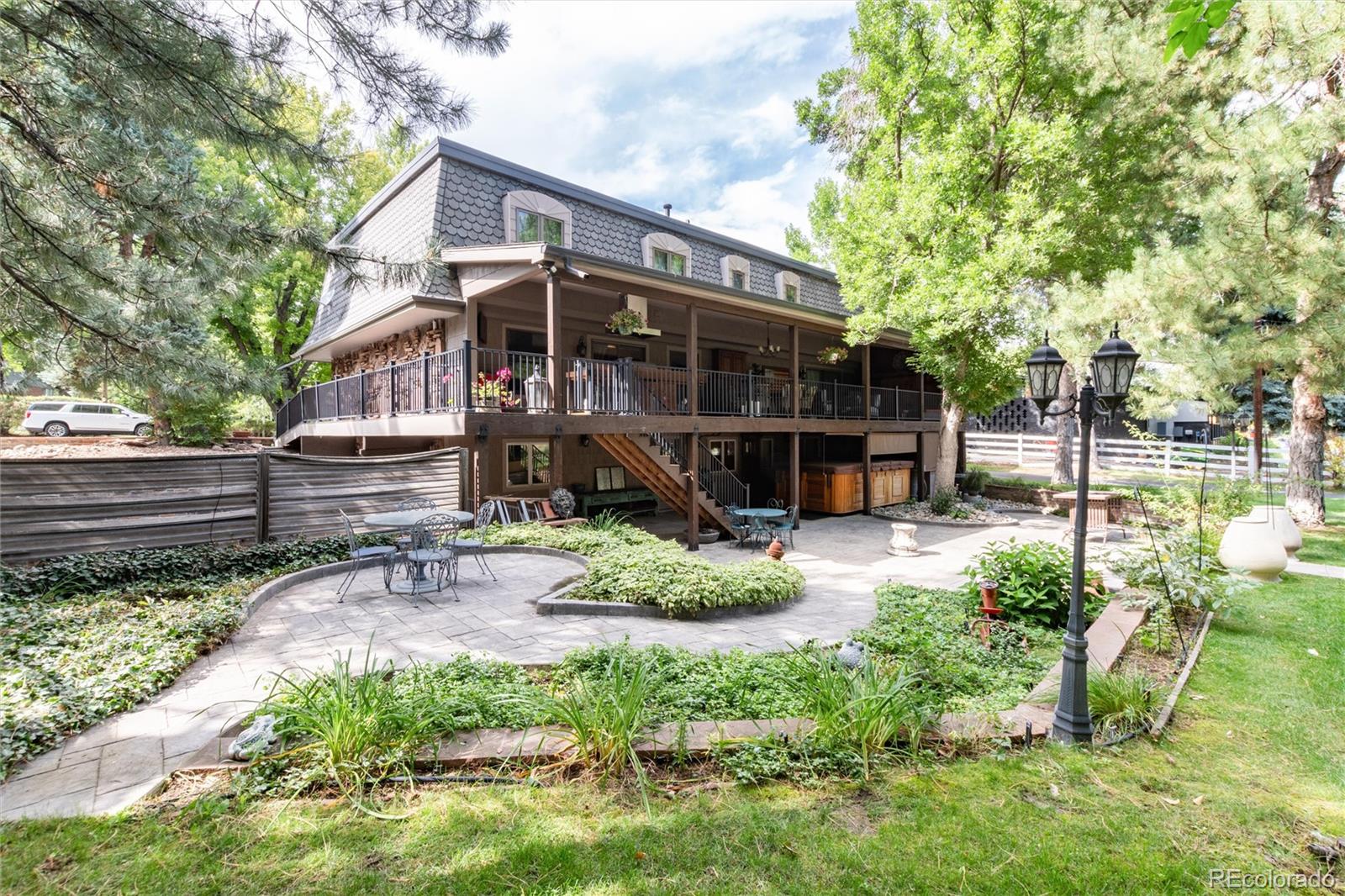 730 Crescent Lane
