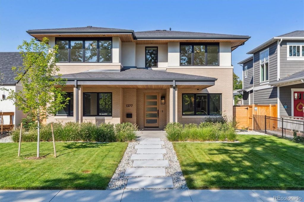 Photo of 1377 S Saint Paul Street, Denver, CO 80210 (MLS # 7606061)