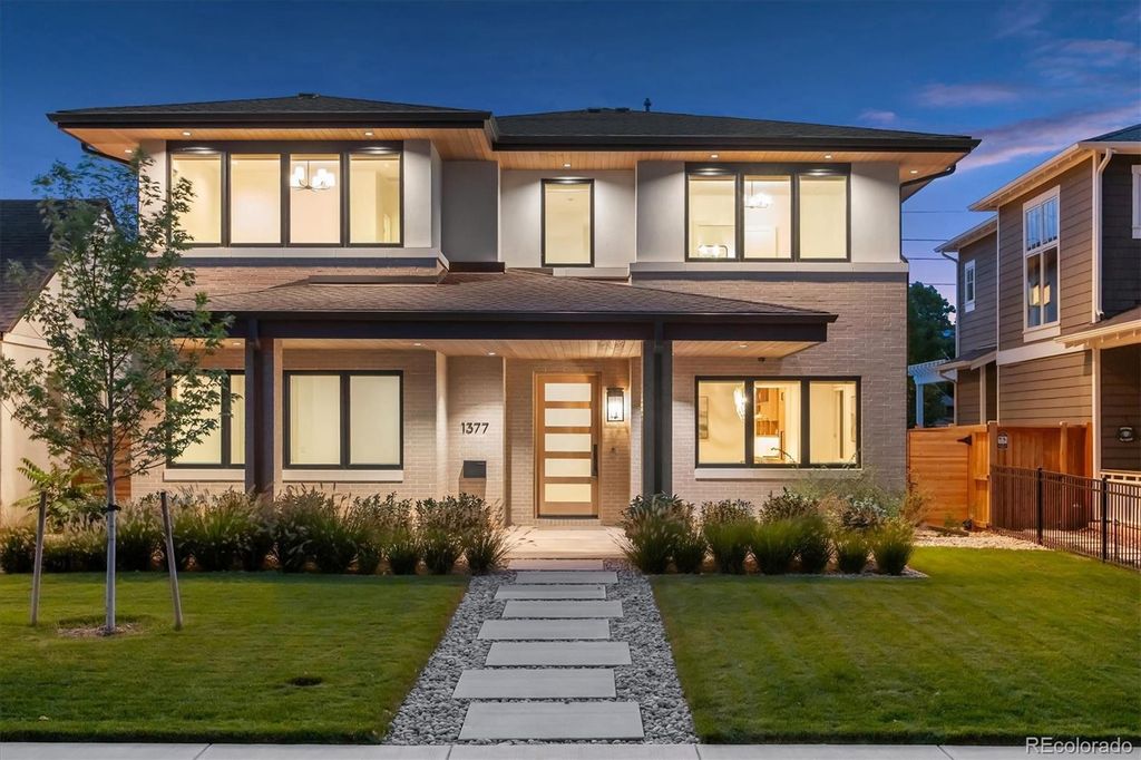 Photo of 1377 S Saint Paul Street, Denver, CO 80210 (MLS # 7606061)