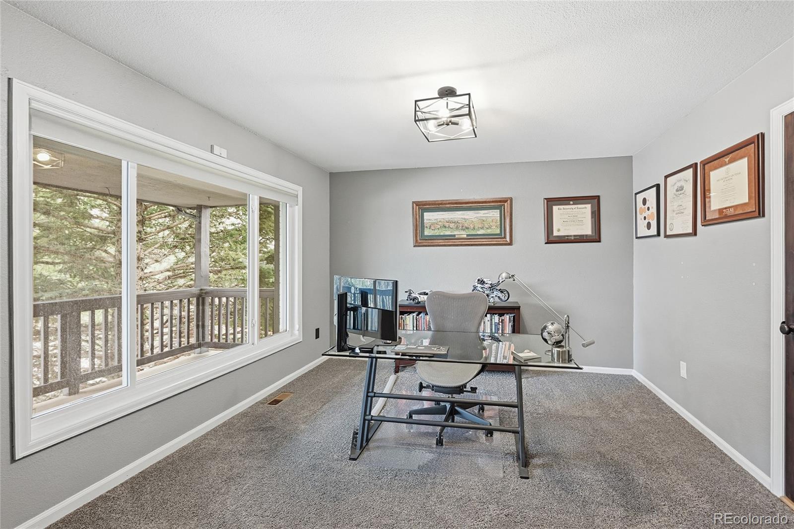 8286 Lightening View Drive