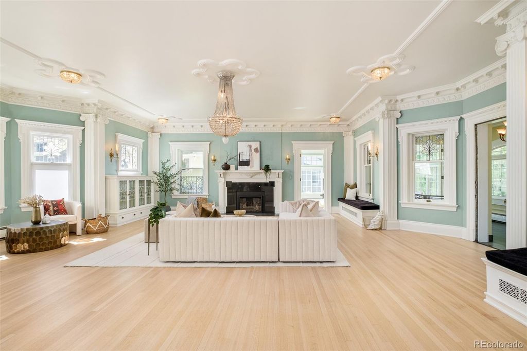 Photo of 680 N Clarkson Street, Denver, CO 80218 (MLS # 1925605)